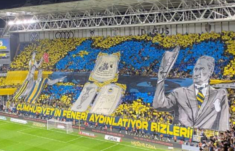 SÜPER KUPA FİNALİNDE MAÇTAN ÇEKİLEN FENERBAHÇE’DEN İLK AÇIKLAMA: “DÜNYANIN EN BÜYÜK SPOR KULÜBÜ OLARAK DÜN OLDUĞU GİBİ BUGÜN VE YARINLARDA DA DİK DURMAYA DEVAM EDECEĞİZ”